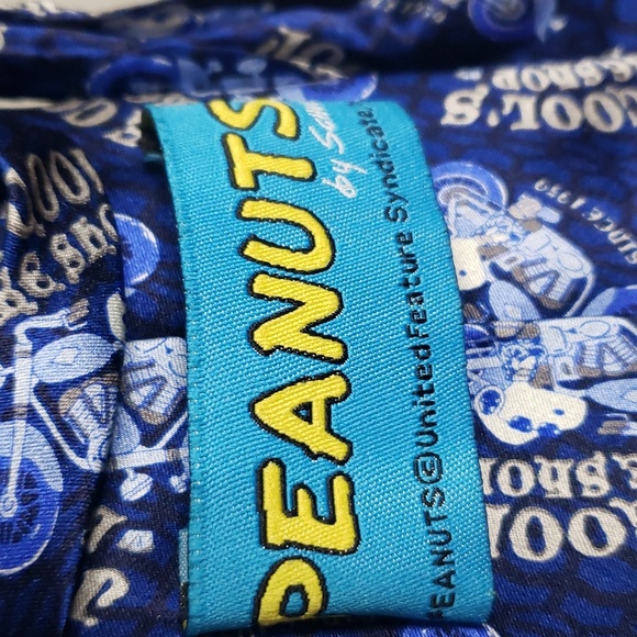 SNOOPY JOE COOLS BIKE SHOP CHARLES SHULTZ PEANUTS Mens Neck Tie - NEW - Picture 6 of 7